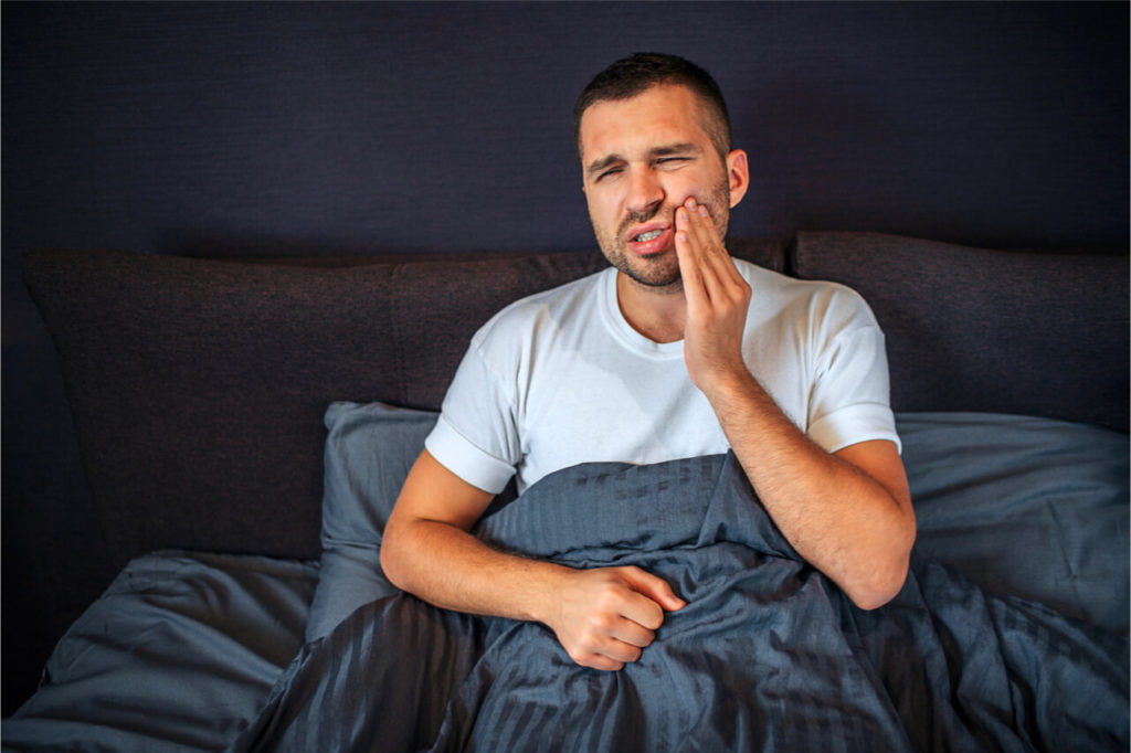 what-causes-tooth-pain-at-night-and-how-do-i-get-rid-of-it
